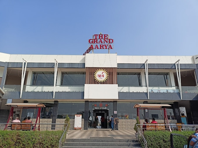 The Grand Aarya Hotel exterior